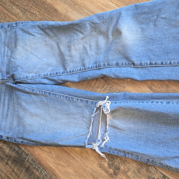 American Eagle Distressed Super High Rise Flare Size 0R - Picture 7 of 11